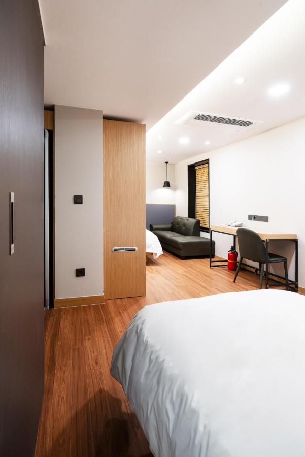 Lala Vianco Business Hotel Пусан Экстерьер фото